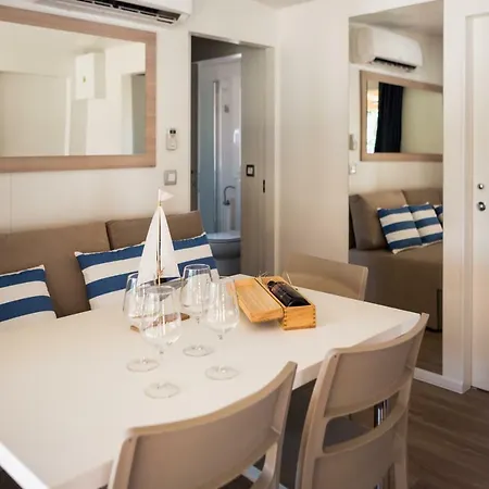 Holiday home Mobile Homes Dolphin