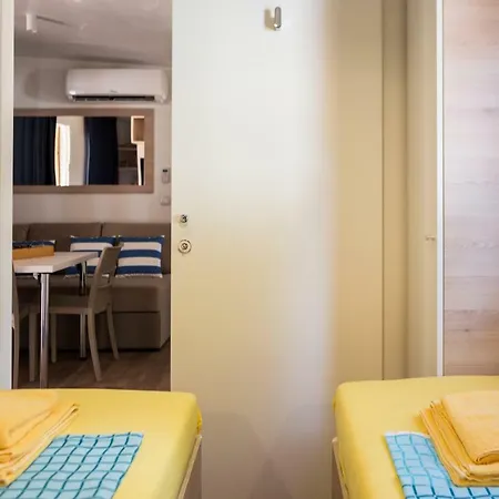 Holiday home Mobile Homes Dolphin Biograd Na Moru