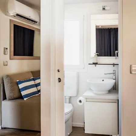 Mobile Homes Dolphin Holiday home Biograd Na Moru
